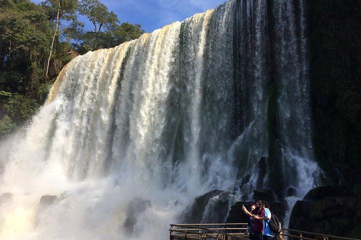 4-Day Iguassu Falls Package with 3 Hotel Nights, Itaipu Dam, Lunch and Airport Transfers (3/12)