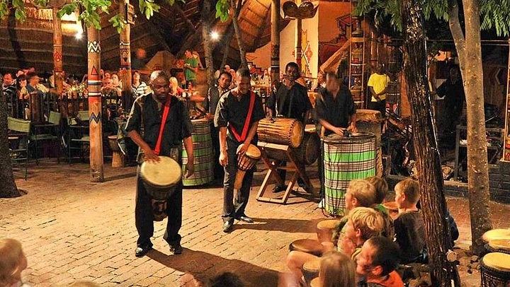 Victoria Falls and Hwange 4-Day Tour With Boma Dinner and Sunset Cruise (1/5)