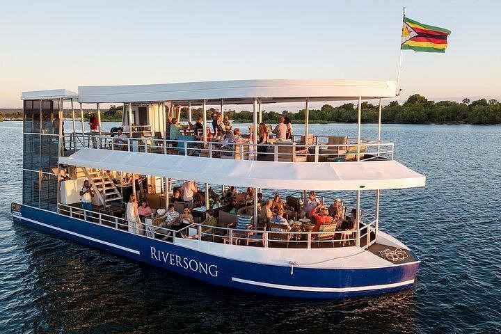 Victoria Falls and Hwange 4-Day Tour With Boma Dinner and Sunset Cruise (3/5)