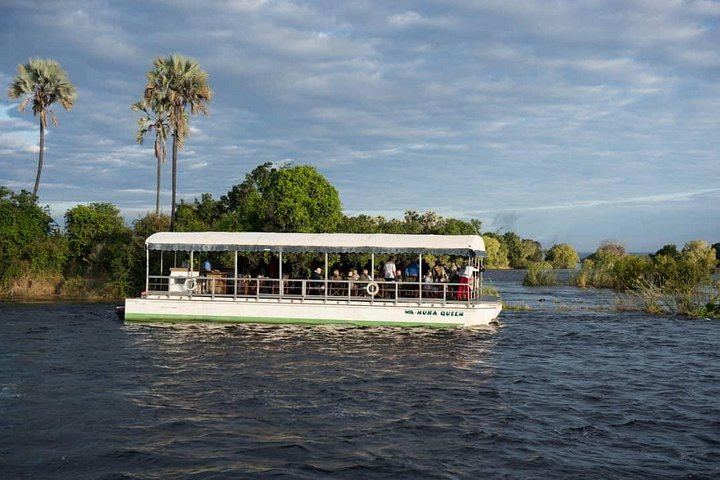 Victoria Falls 4-Day Safari With Helicopter Flight, Boma Dinner and Chobe Day (4/12)