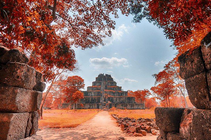 5-Day Angkor Temples, Roluos, Koh Ker, Beng Mealea and Kulen Waterfall Tour with Guide (7/8)