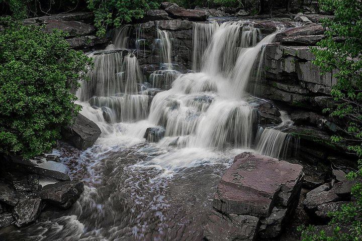 5-Day Angkor Temples, Roluos, Koh Ker, Beng Mealea and Kulen Waterfall Tour with Guide (6/8)
