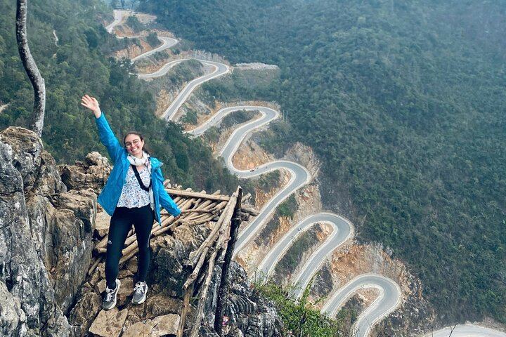 5-Day Ha Giang to Cao Bang Loop with Ma Pi Leng Pass, Pac Bo Cave and Ban Gioc (9/12)