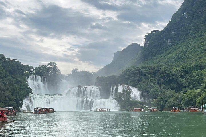 5-Day Ha Giang to Cao Bang Loop with Ma Pi Leng Pass, Pac Bo Cave and Ban Gioc (5/12)