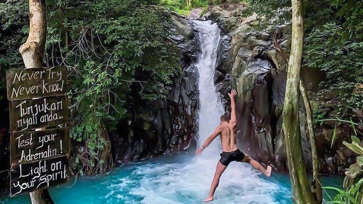 Aling-Aling Four-Waterfall Jump and Slide Day with Lunch and Handara Gate (3/12)