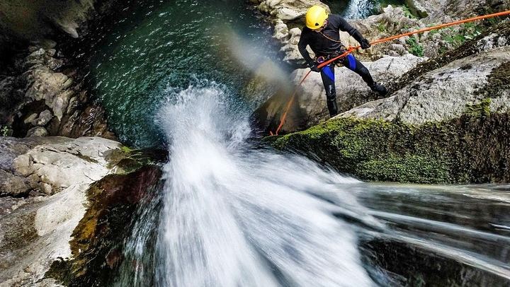 Aling Canyon Advanced Canyoning: 12 Rappels, 50 Meter Drop and Bat Cave (3/12)