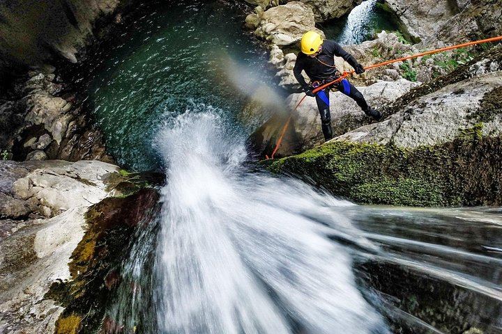 Aling Canyon Advanced Canyoning: 12 Rappels, 50 Meter Drop and Bat Cave (3/12)