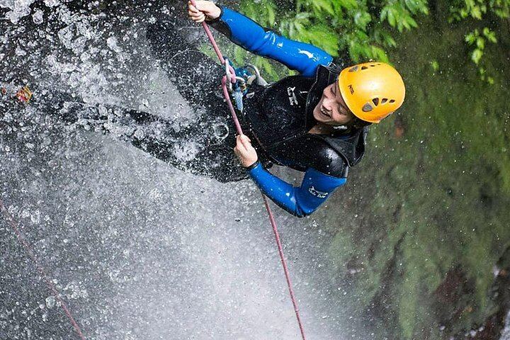 Aling Canyon Advanced Canyoning: 12 Rappels, 50 Meter Drop and Bat Cave (11/12)