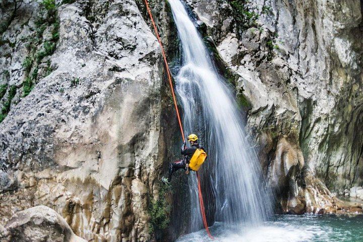 Aling Canyon Advanced Canyoning: 12 Rappels, 50 Meter Drop and Bat Cave (9/12)