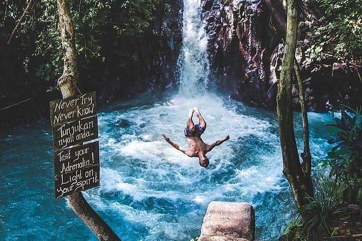 Aling Canyon Advanced Canyoning: 12 Rappels, 50 Meter Drop and Bat Cave (5/12)