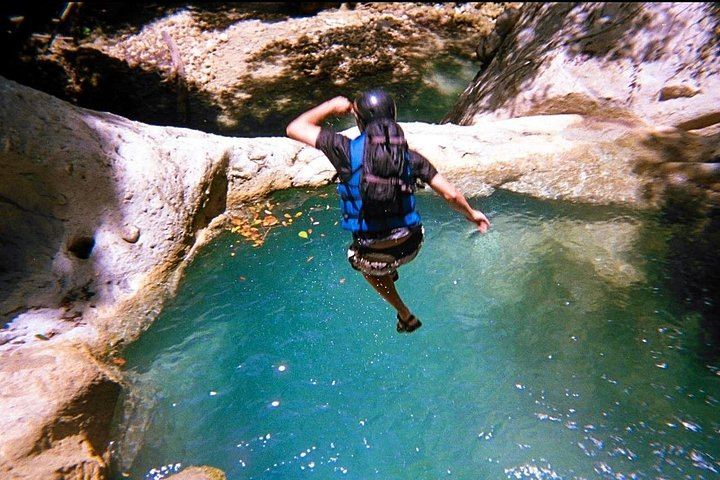 Puerto Plata 7 Waterfalls Hike and Slide with Buffet Lunch, 3.5 Hours, 5-Language Guides (4/12)