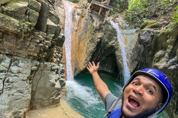 Puerto Plata 7 Waterfalls Hike and Slide with Buffet Lunch, 3.5 Hours, 5-Language Guides (2/12)