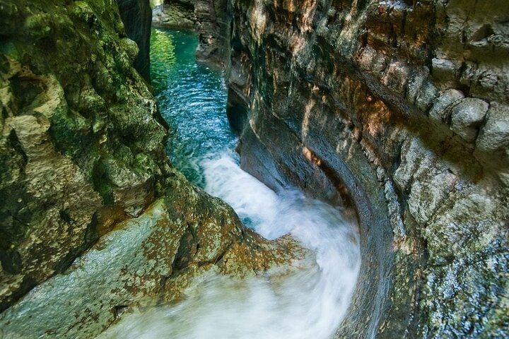 Damajagua 7 Waterfalls in 3 Hours: Limestone Slides, Caves and Main Gate Start (9/12)