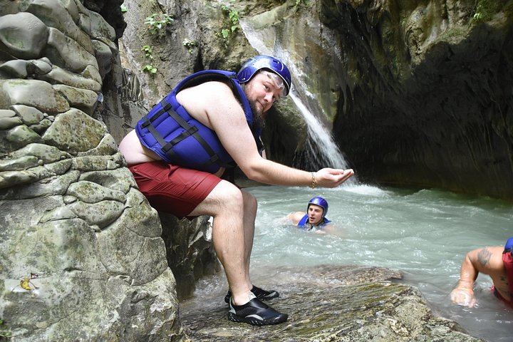 Damajagua 7 Waterfalls with Mamajuana Tasting and Buffet, Taino Bay and Amber Cove (12/12)