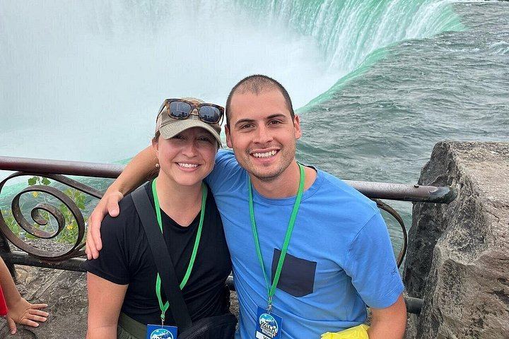 Walk Niagara Tours Two-Hour Walk: Hornblower Boat Cruise and Over 20 Landmarks (10/12)