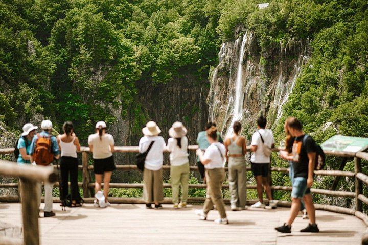 Plitvice Lakes and Rastoke Semi-Private Trip from Zagreb in English or Spanish (12/12)
