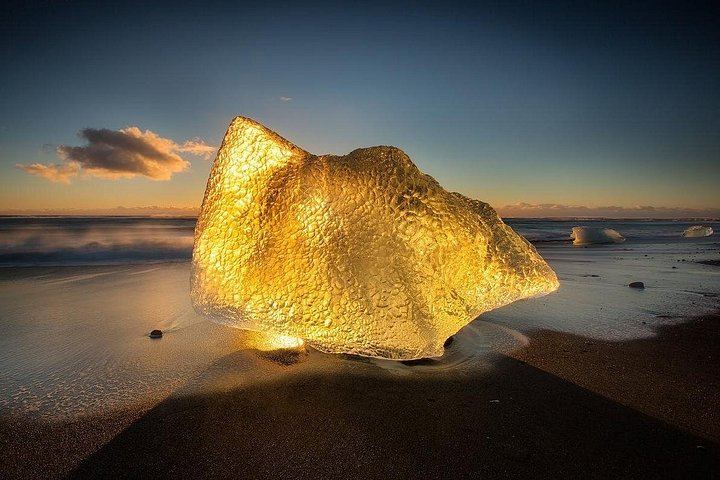 2-Day Vatnajokull Crystal Ice Cave Tour with South Coast Stops and Overnight Stay (10/12)