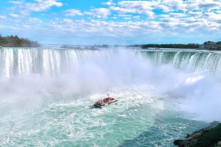 Niagara Falls Canada Tour by Magnificent Tours: Cruise, Behind the Falls, Whirlpool (4/12)