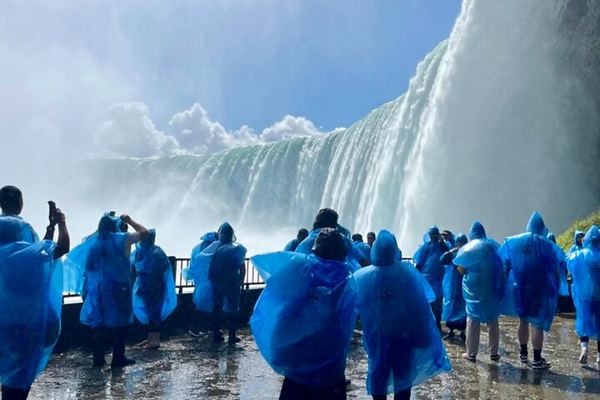 Niagara Falls Canada Side Day Tour from Toronto with Maple Factory and Power Station