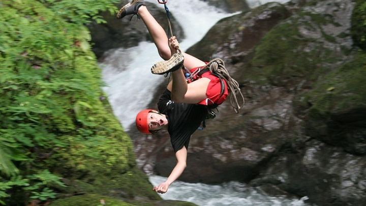 Amigos del Rio ADR Waterfall Park: Canyoning and 7 Zip Lines near Quepos (2/10)