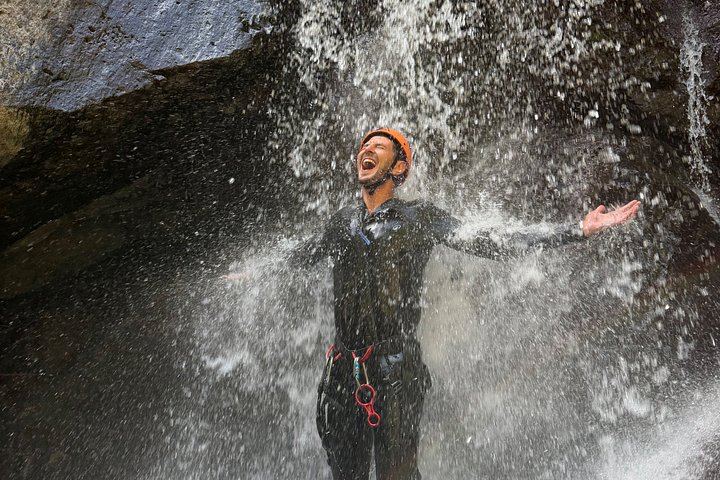 Afternoon Canyoning in Nuns Valley, Level 2: 15:00 Start, Rappels up to 15 m (4/9)