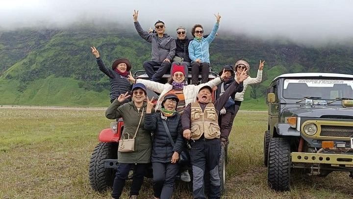 Mount Bromo Sunrise and Tumpak Sewu Waterfall Private Tour from Surabaya, 4x4 Jeep (3/12)