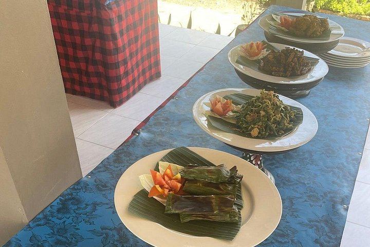 Ubud Cooking Class and Secret Waterfall Day Trip with Local Market Visit (7/12)