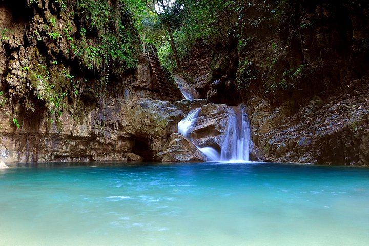 Damajagua 12 Waterfalls by Safari Truck from Puerto Plata, La Virgen and La Tinajita (2/6)
