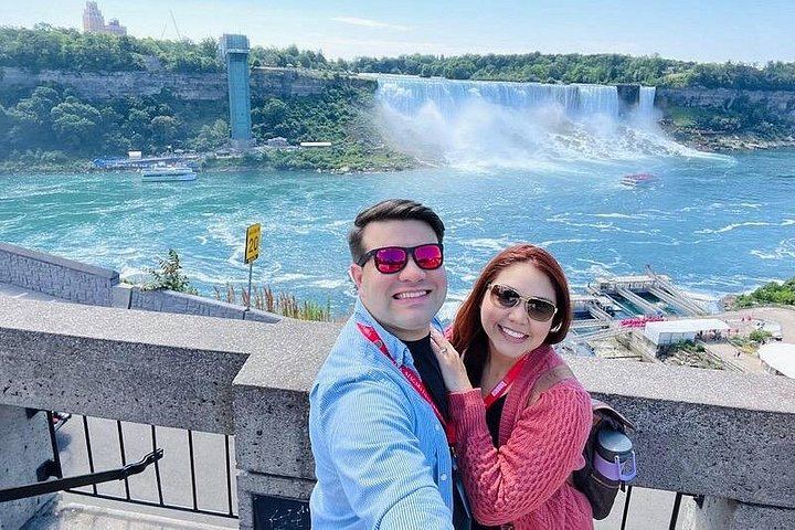 Private Niagara Falls Tour from Toronto by Luxury SUV with Helicopter and Cruise Add-Ons (1/12)