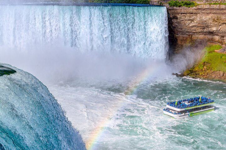 Niagara Falls American Side Express Tour by Over the Falls Tours: Boat and Cave (1/6)