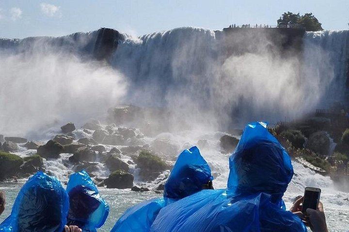 Niagara Falls American Side Express Tour by Over the Falls Tours: Boat and Cave (4/6)