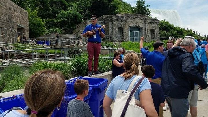 Niagara Falls USA Evening Tour with Maid of the Mist, Cave of the Winds and Illumination (4/5)