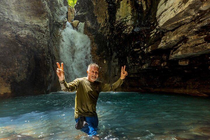 La Leona Waterfall Half-Day Hike with 4WD Truck Ride, Minimum 2 Travelers (12/12)