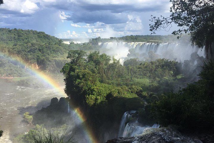 Iguazu Argentine Falls and Guarani Jasy Pora Community Visit with Tres Fronteras Stop (9/12)