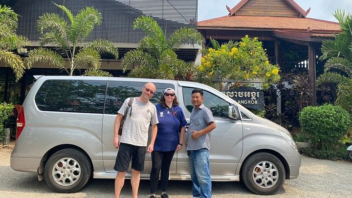 Private 2-Day Angkor Wat and Phnom Kulen Waterfall Tour with Banteay Srei and Bayon (3/5)
