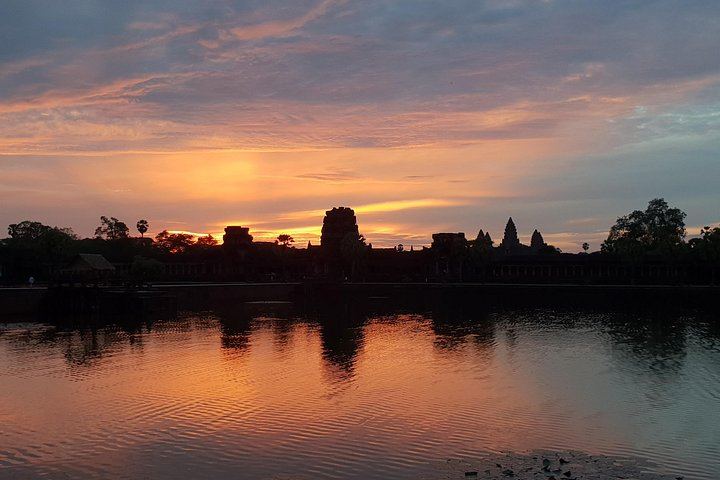 Private 2-Day Angkor Wat, Ta Prohm, Angkor Thom and Kulen Mountain Tour with Guide (9/12)