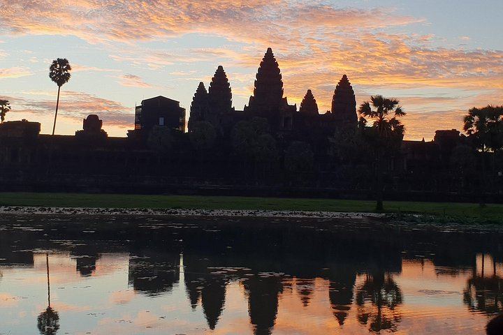 Private 2-Day Angkor Wat, Ta Prohm, Angkor Thom and Kulen Mountain Tour with Guide (10/12)
