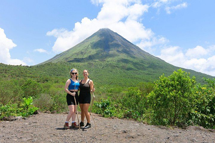 Arenal 1968 Lava Trail, La Fortuna Waterfall, Vida Campesina Lunch and Hanging Bridges (4/12)
