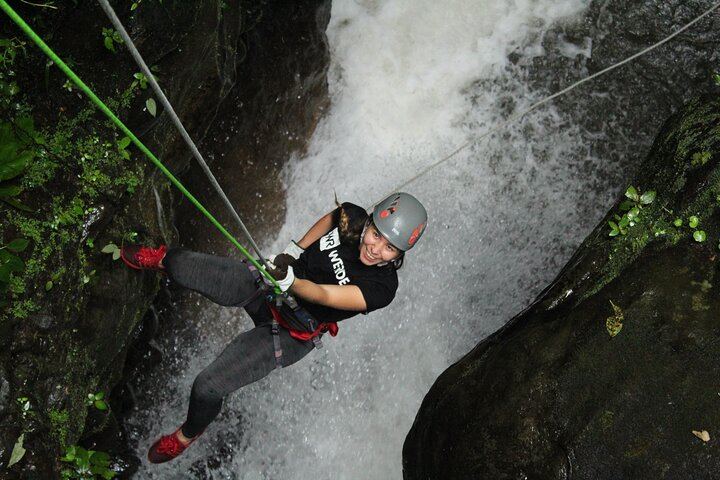 Arenal River Canyon Rappelling with Canopy Lines and Lunch at La Roca Bistró (8/12)