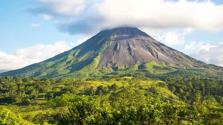 Arenal Volcano, Maleku Village and La Fortuna Waterfall Day with Hot Springs Soak (3/3)