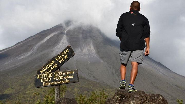 Arenal 1968 Trail, La Fortuna Waterfall and Mistico Hanging Bridges Small-Group Combo (2/12)