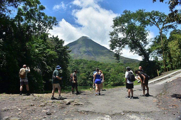 La Fortuna Waterfall, Arenal Ecological Park and El Choyin Hot River, Sloth Park Start (4/12)