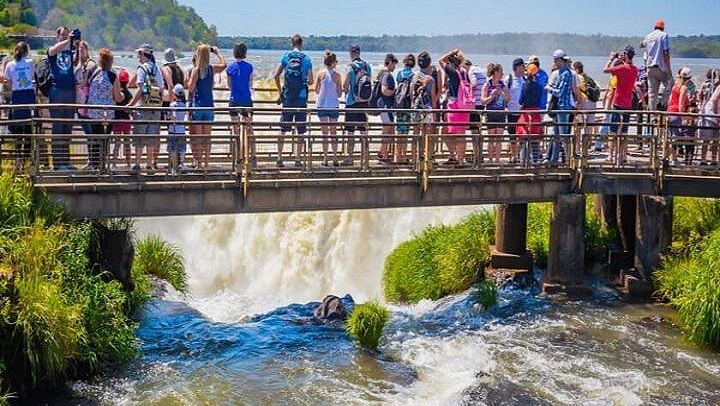 Iguazu Falls Sunset Tour, Argentina Trails and Brazil Happy Hour at Porto Canoas (1/5)