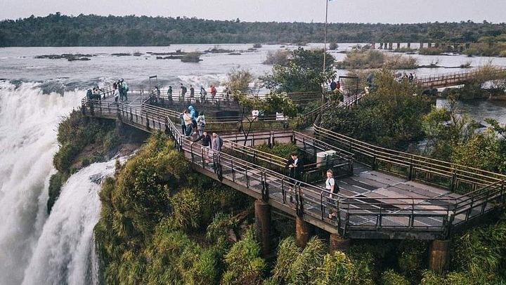 Iguazu Falls Argentine Side with Accredited Guide and Private Transport (1/7)