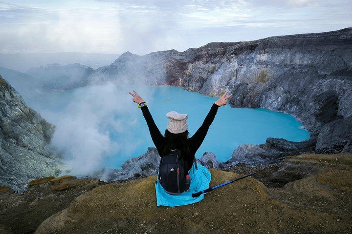 Three-Day Private Tumpak Sewu, Bromo Jeep and Ijen Crater Tour with Goa Tetes (6/11)