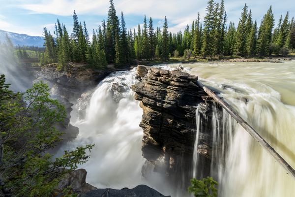 Canadian Rockies Waterfall Tours