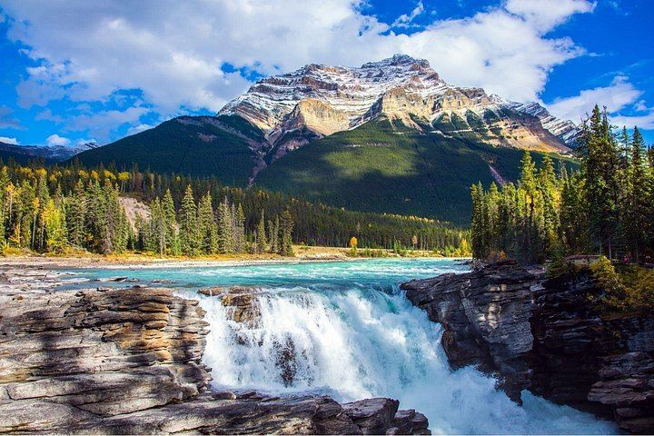 Small-Group Icefields Parkway Day Trip: Athabasca Falls and Abraham Lake Ice Bubbles (10/12)