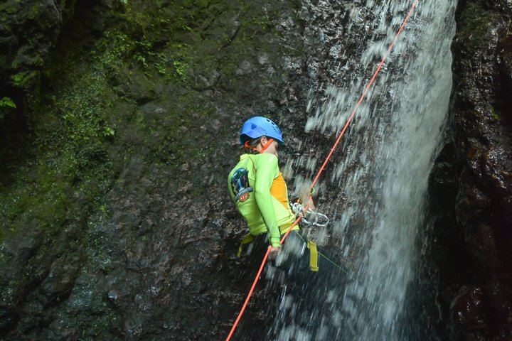 North Bali Canyoning Trip with Rappels, Slides and Hot Springs Stop (5/12)