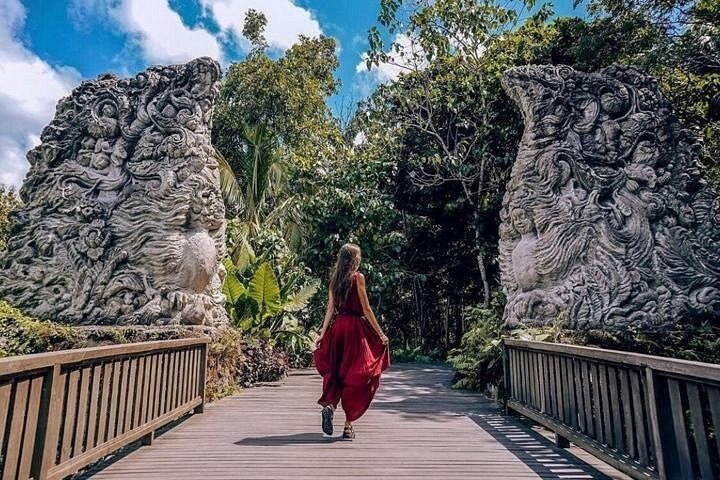 Bali Quad Bike Day with Gorilla Cave, Monkey Forest and Tegenungan Waterfall (10/12)