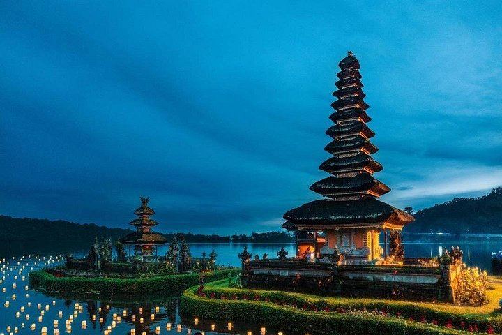 Private Sekumpul and Fiji Waterfall Day Trip with Ulun Danu Beratan Temple Stop (6/8)